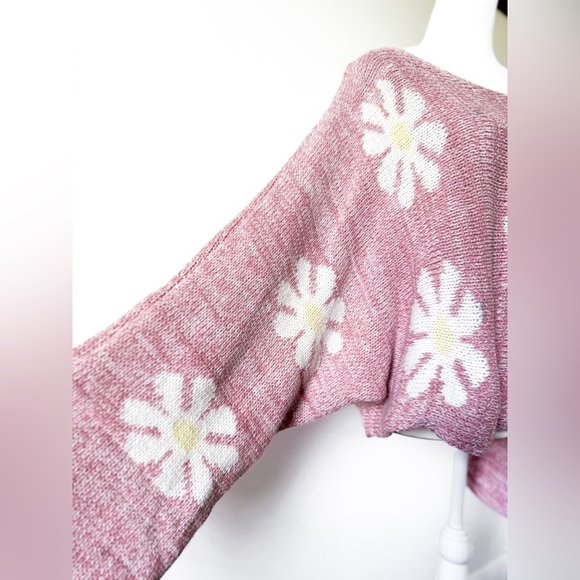 SOLD Storia Ditsy Daisy Sweater - Picture 6 of 10